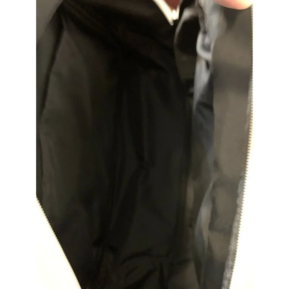 Nike‎ Duffle Bag Max Air Training Gym Sports White Black Overnight Travel